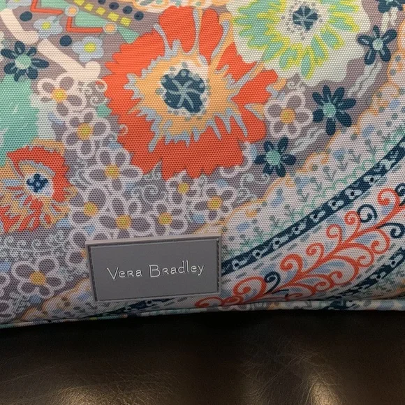 Vera Bradley ReActive bag. - Picture 3 of 6